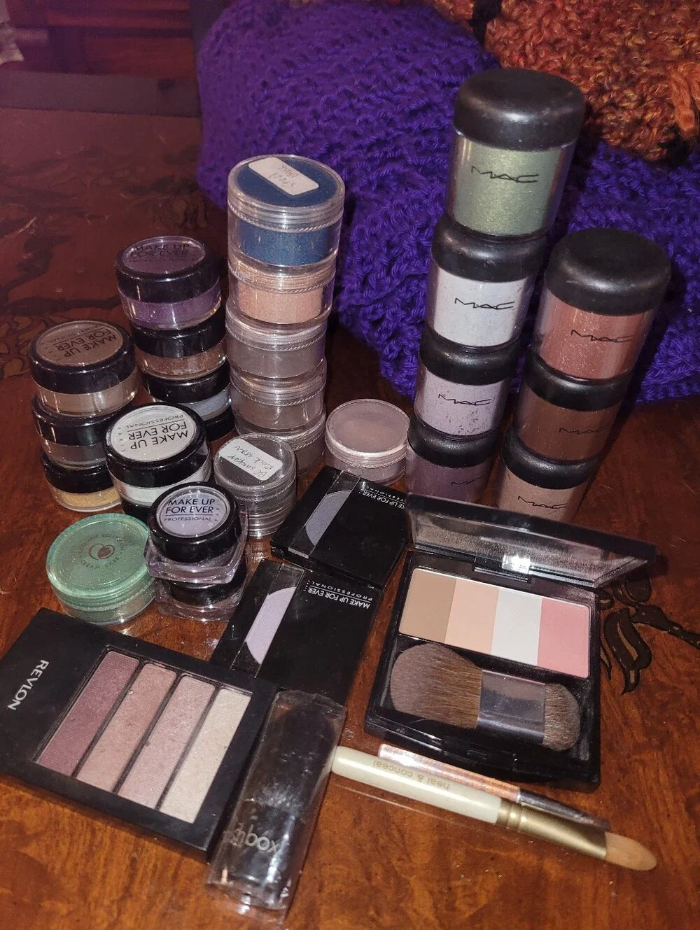 1pc Stila Eyeshadow Palette and Assorted Mineral Pigments